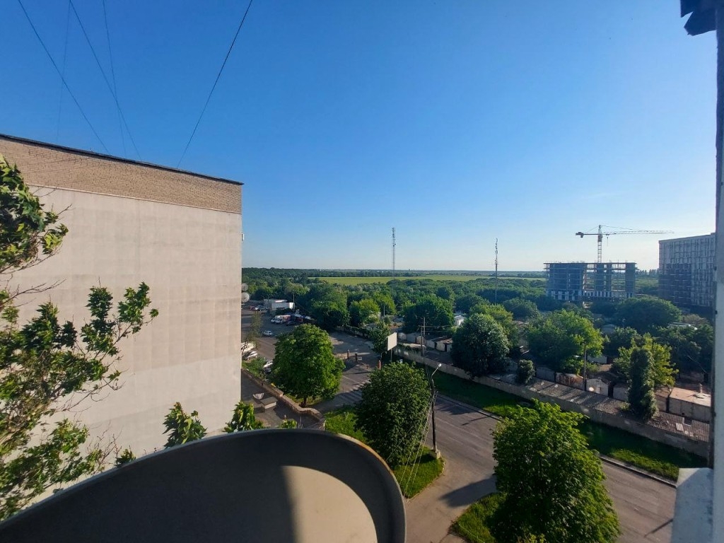 продажа трехкомнатной квартиры номер A-174059 в Малиновском районе, фото номер 15
